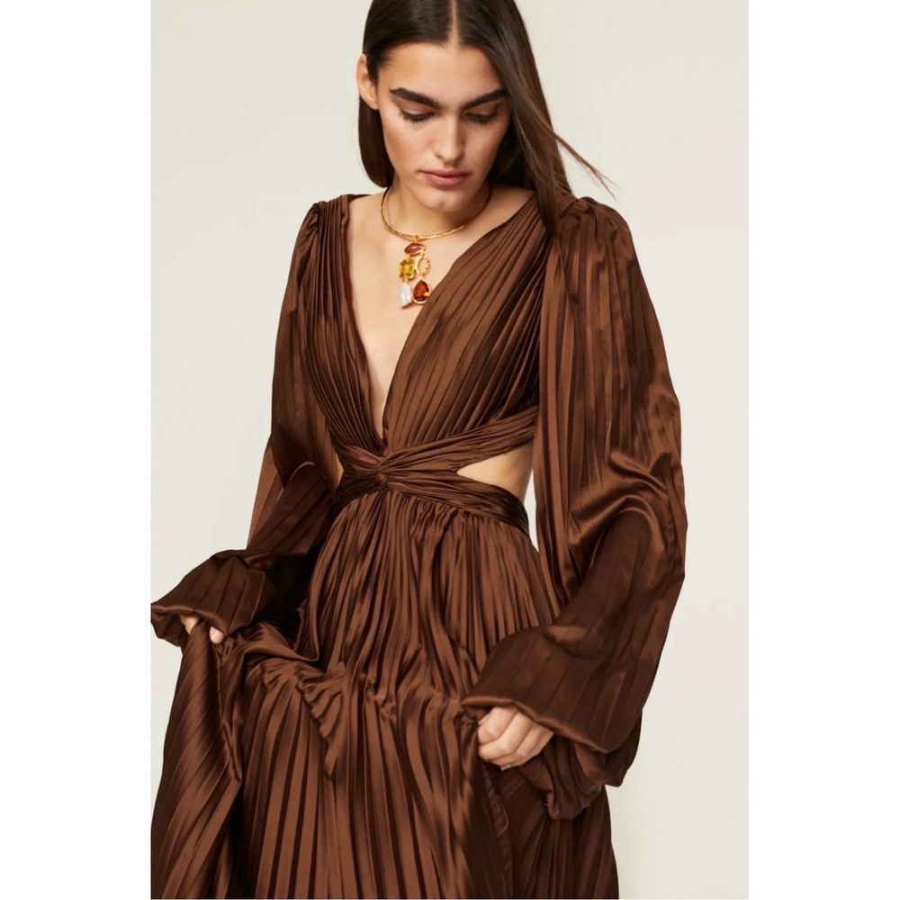 NWT Mac Duggal 26737 Espresso Pleated Charmeuse Open Back Gown Size 10 - Picture 4 of 8
